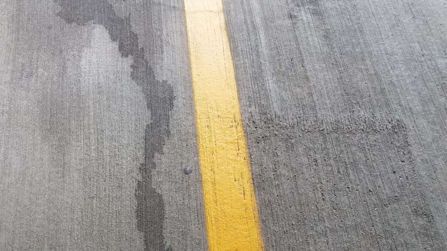 wd40 to remove road paint from car