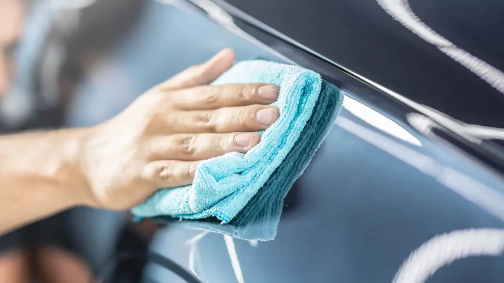 How-to-Remove-Wax-from-Car